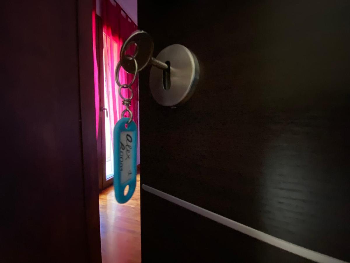 Alex Room Airport Elmas Экстерьер фото