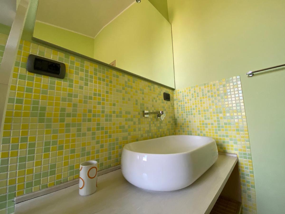Alex Room Airport Elmas Экстерьер фото